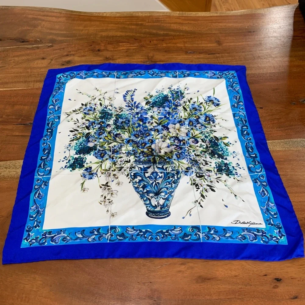 DOLCE & GABBANA Square Silk Scarf Blue white Vase floral flower 50x50 twilly D&G
